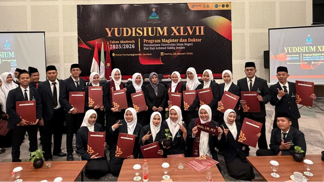 Yudisium ke-47 Pascasarjana UIN KHAS Jember S2 Ekonomi Syariah Luluskan 10 Mahasiswa 3 Semester