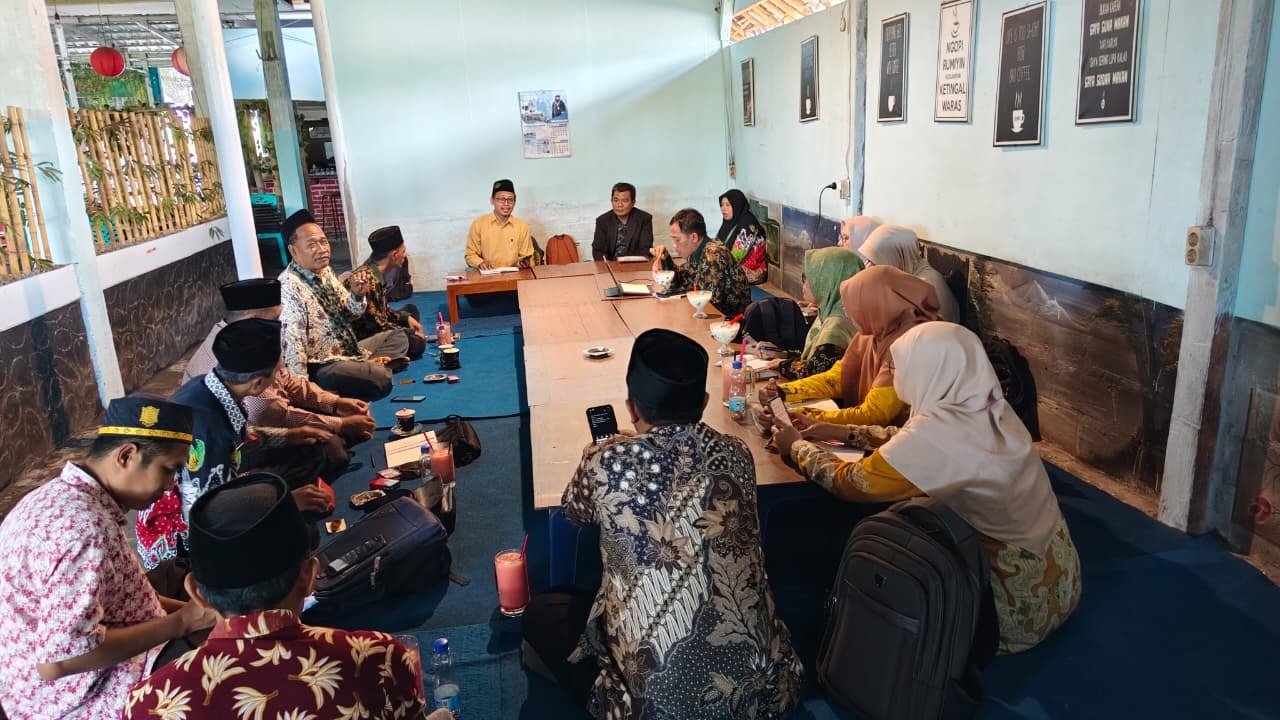 Sosialisasi Program RPL Pascasarjana UIN KHAS Jember Disambut Antusias Kepala Madrasah di Pasirian